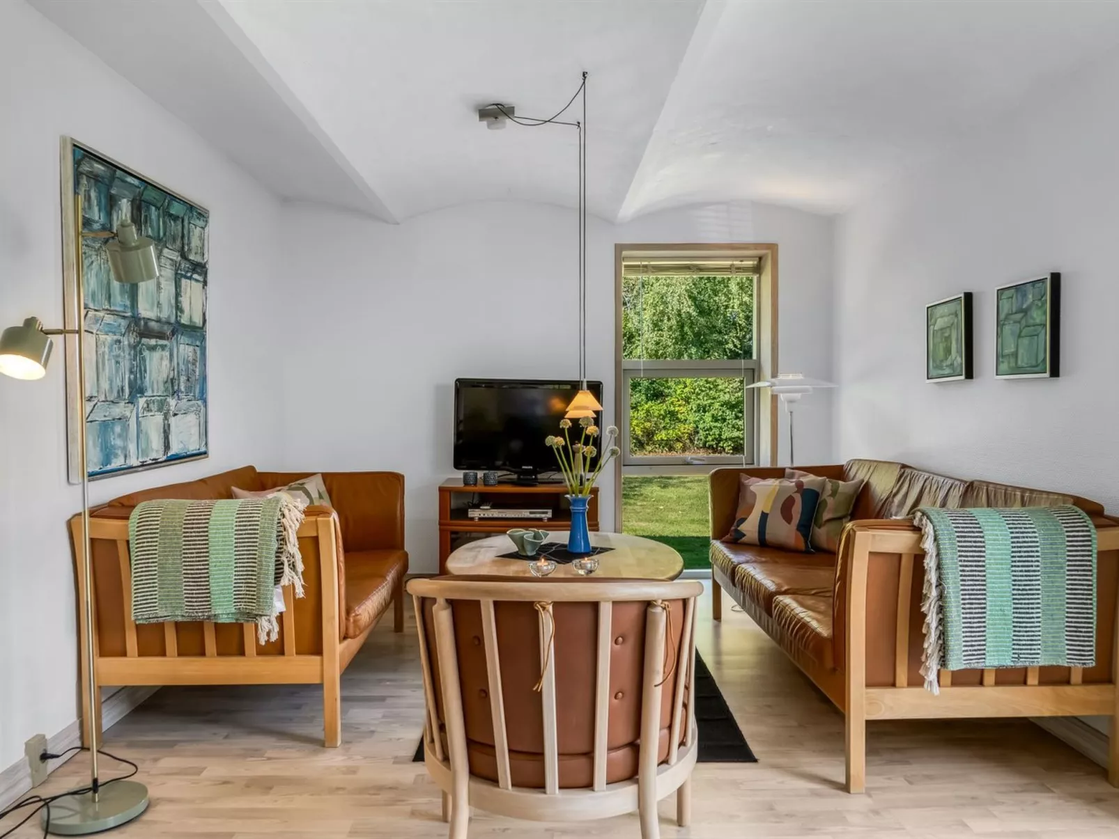 "Rebecca" - 1.5km from the sea-Binnen