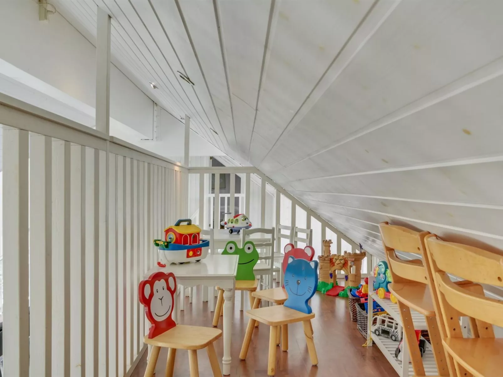 "Emelita" - 900m from the sea-Binnen