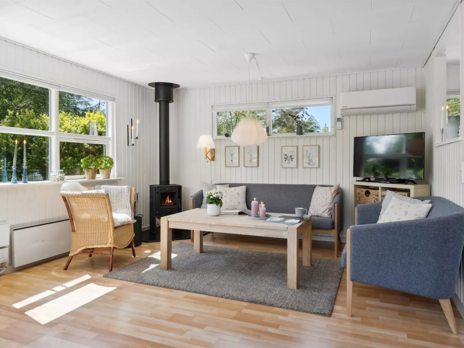 "Kajo" - 800m from the sea-Binnen