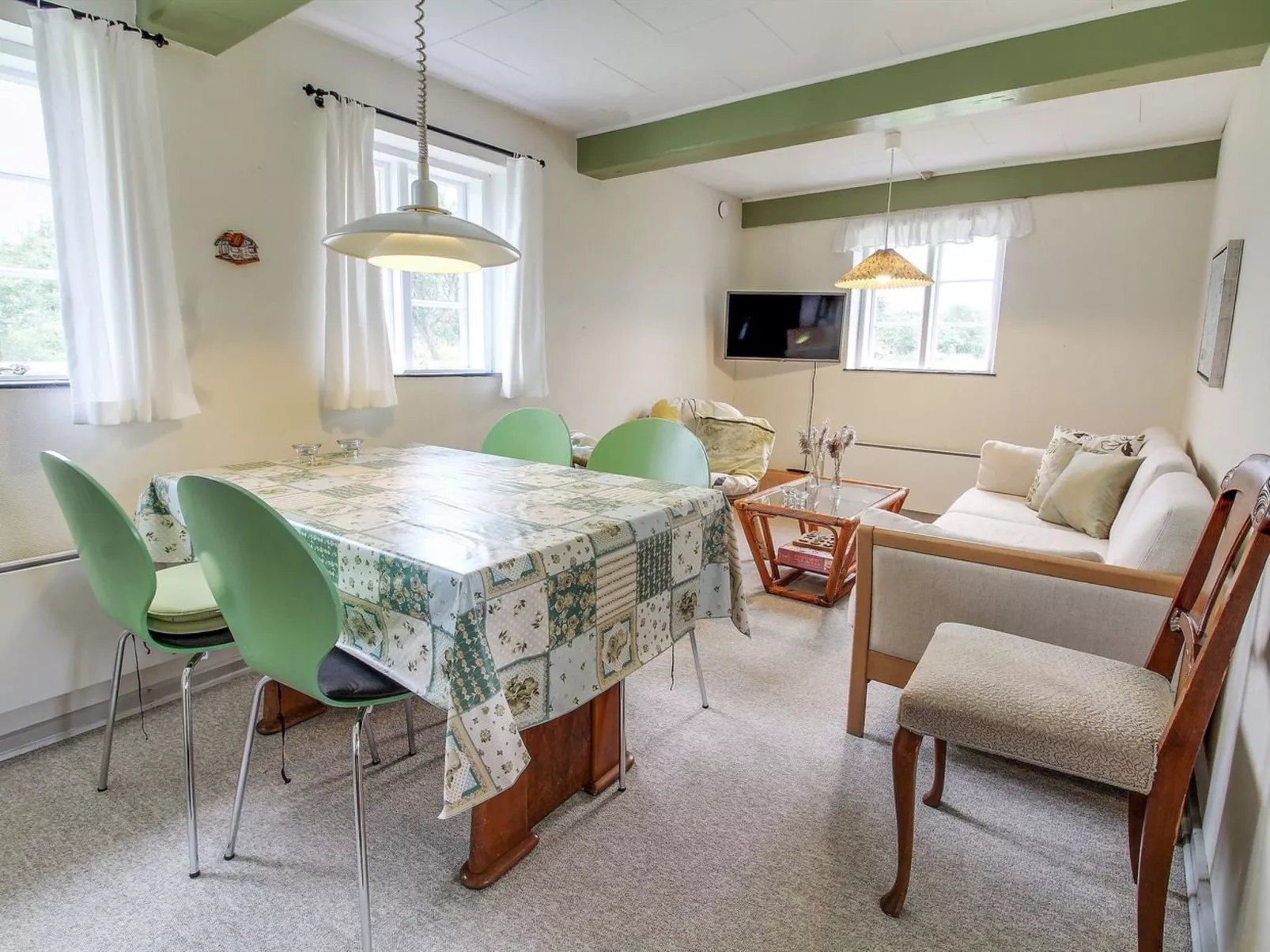 "Eduard" - 4.3km from the sea-Binnen