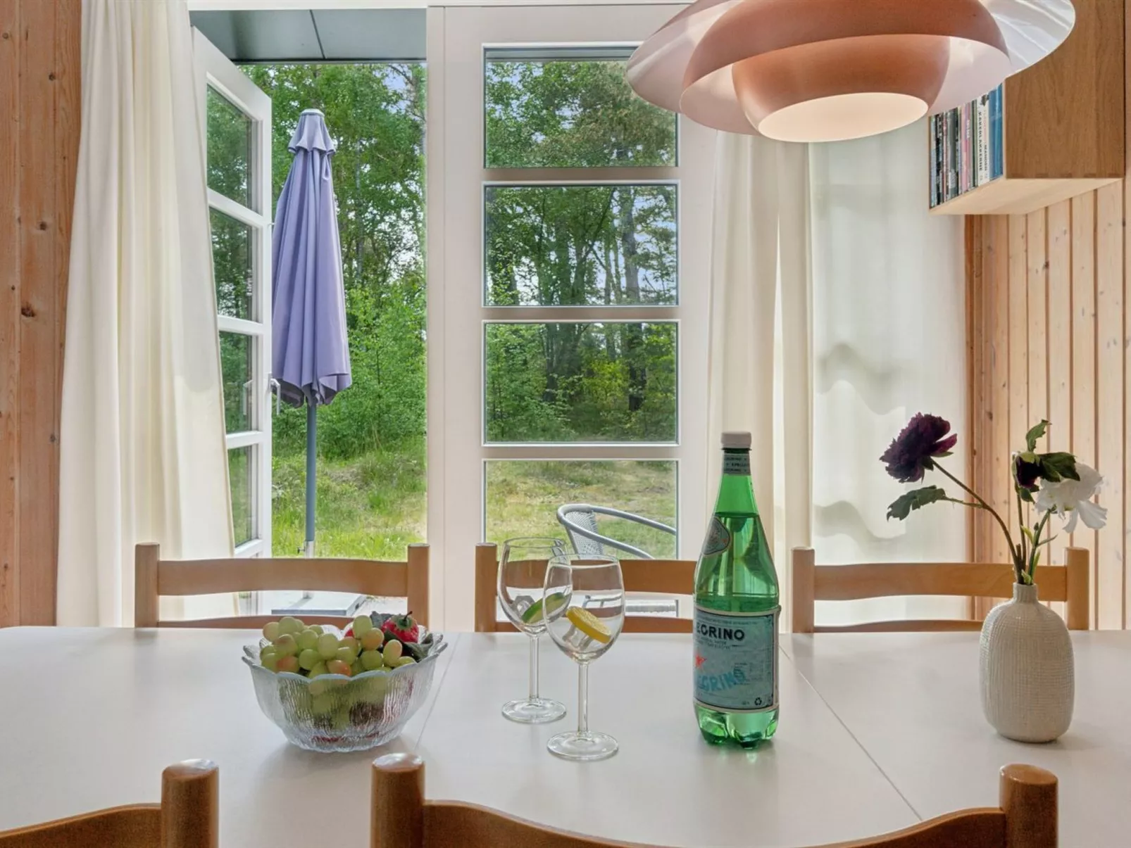 "Tom" - 125m from the sea-Binnen