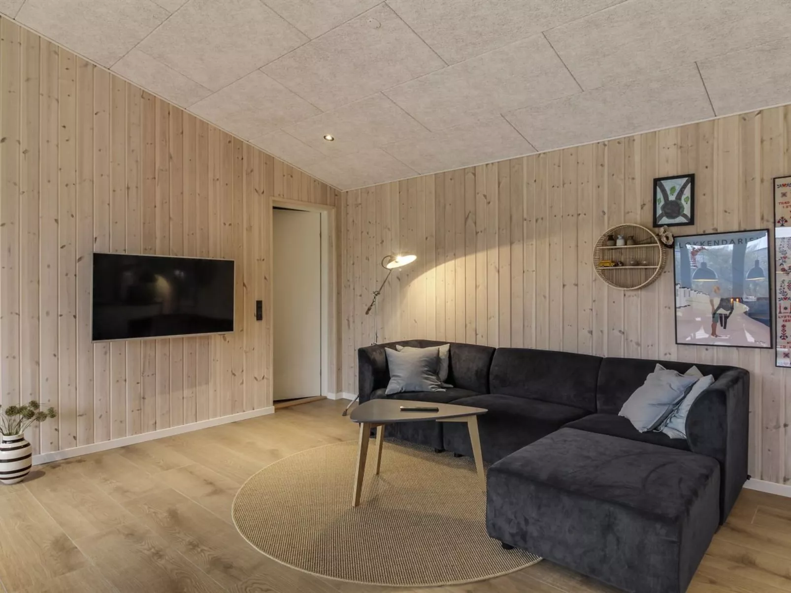 "Tatania" - 800m from the sea-Binnen