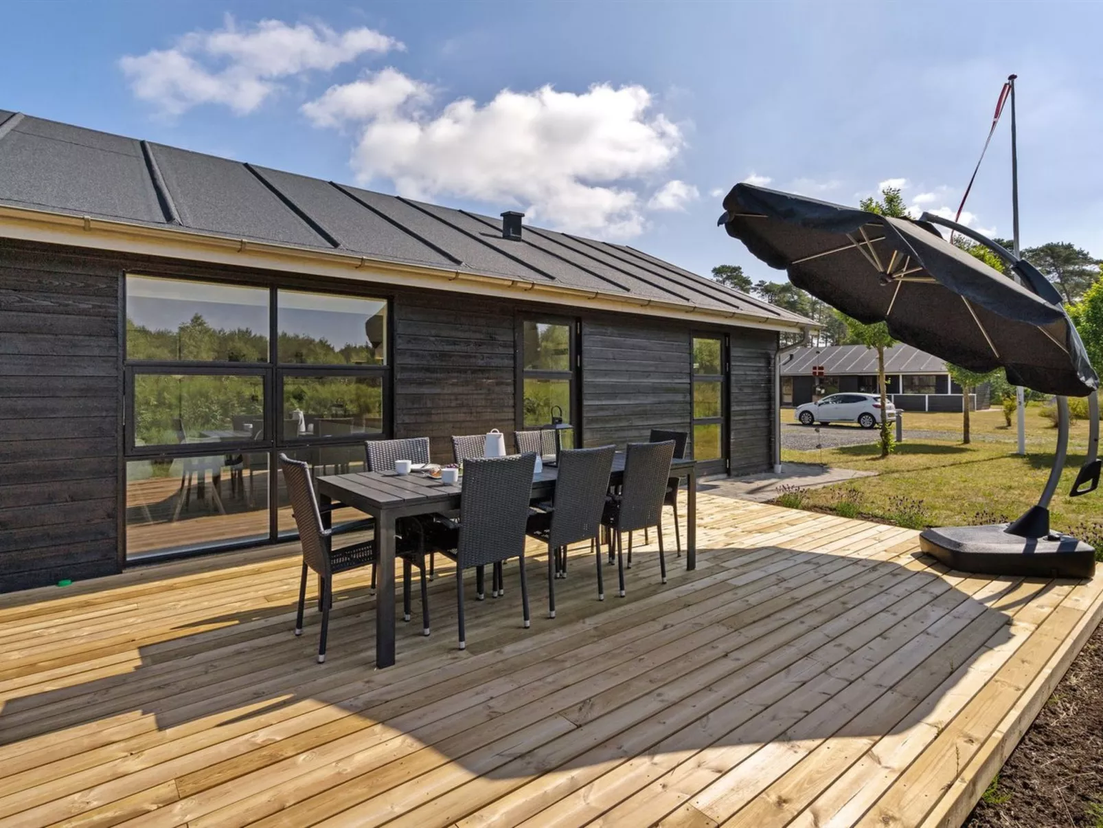 "Veiko" - 1.2km from the sea-Buiten