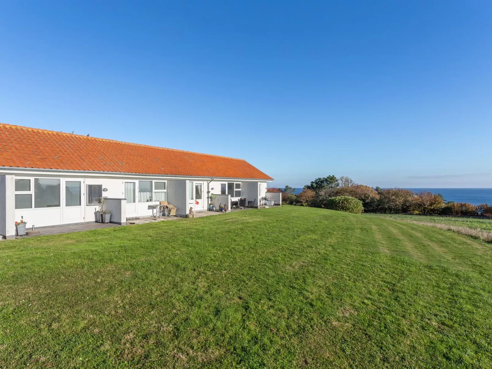 "Askrik" - 400m from the sea-Buiten