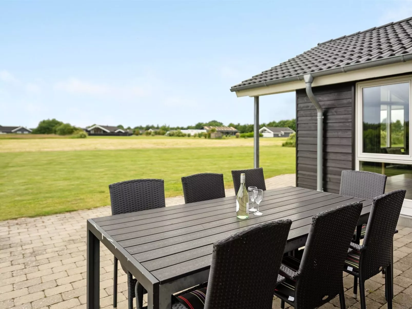 "Finja" - 500m from the sea-Buiten