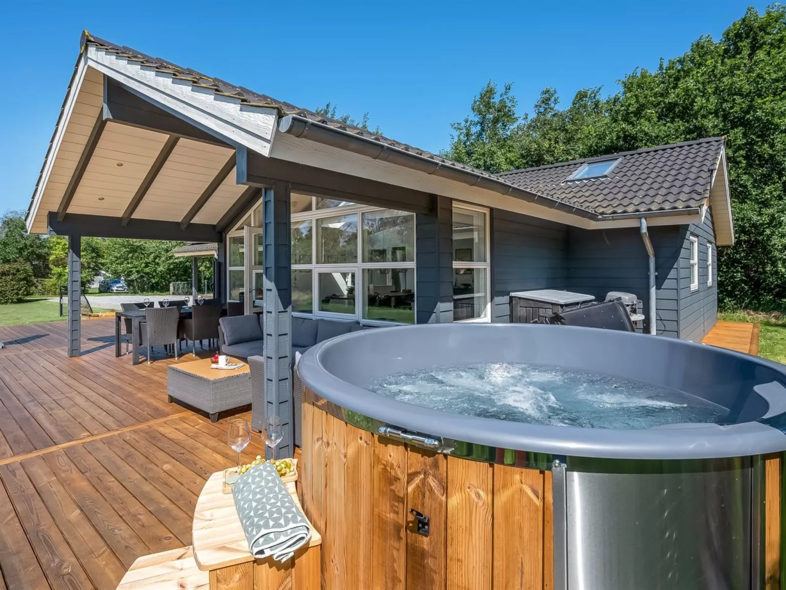 "Alrike" - 850m from the sea-Binnen