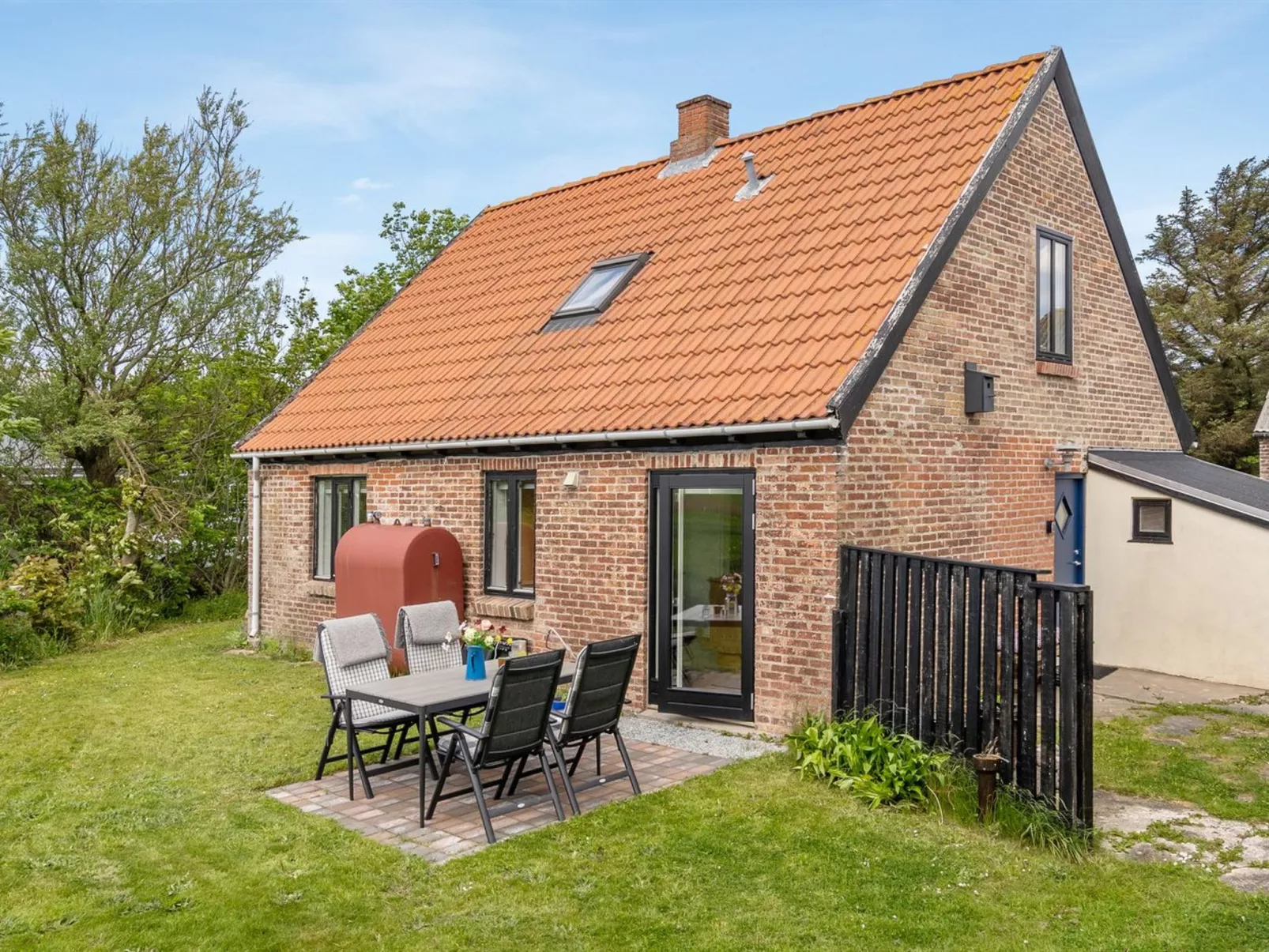 "Nevis" - 1.5km from the sea-Buiten