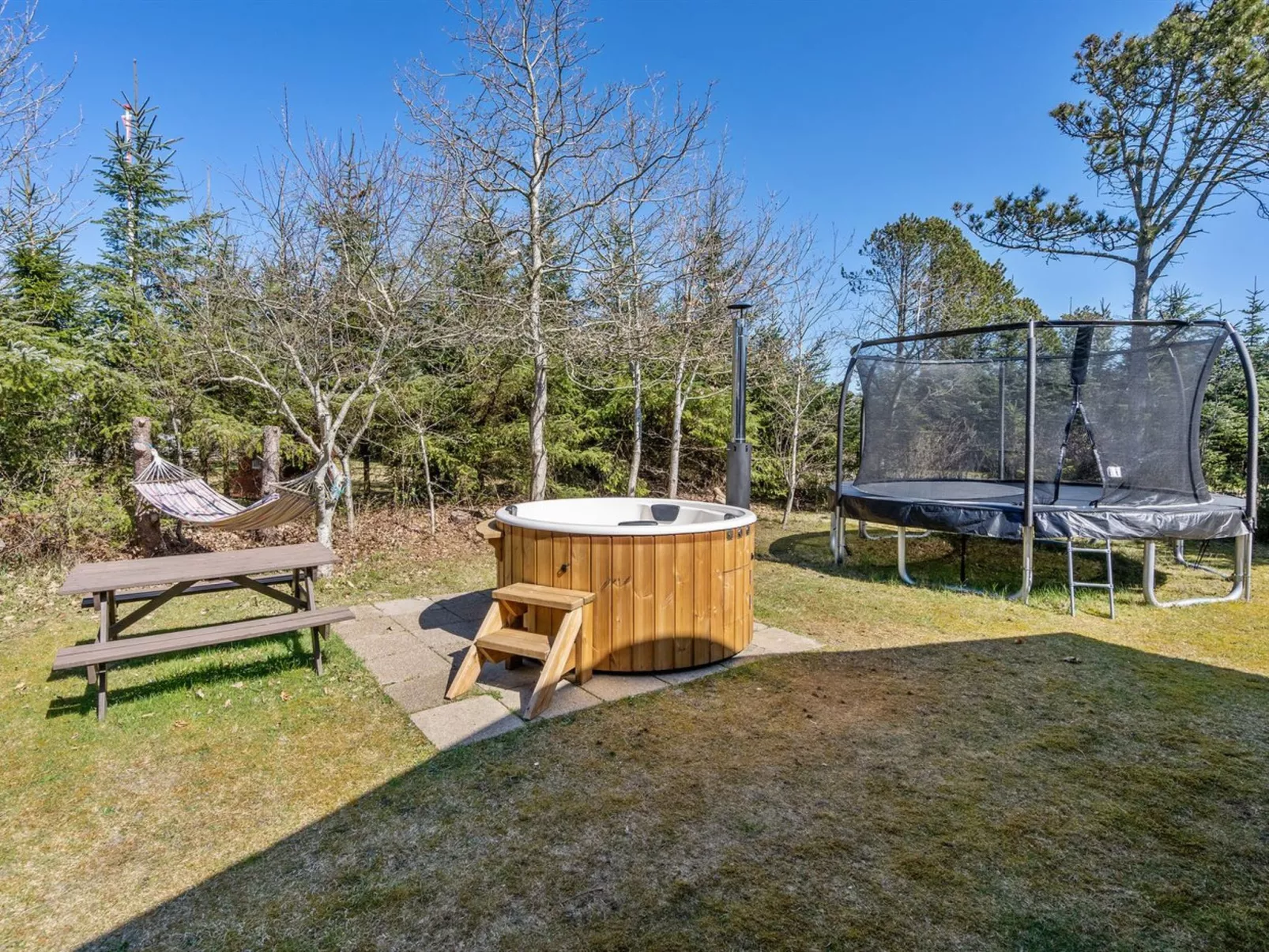 "Akka" - 2km from the sea-Buiten