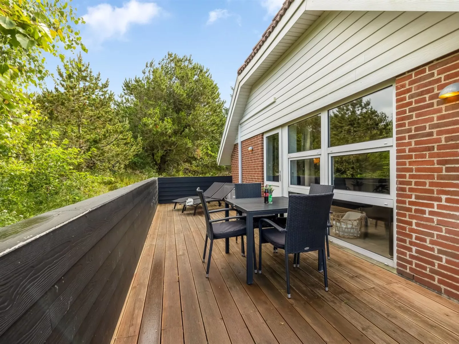 "Sylvi" - 1.7km from the sea-Buiten