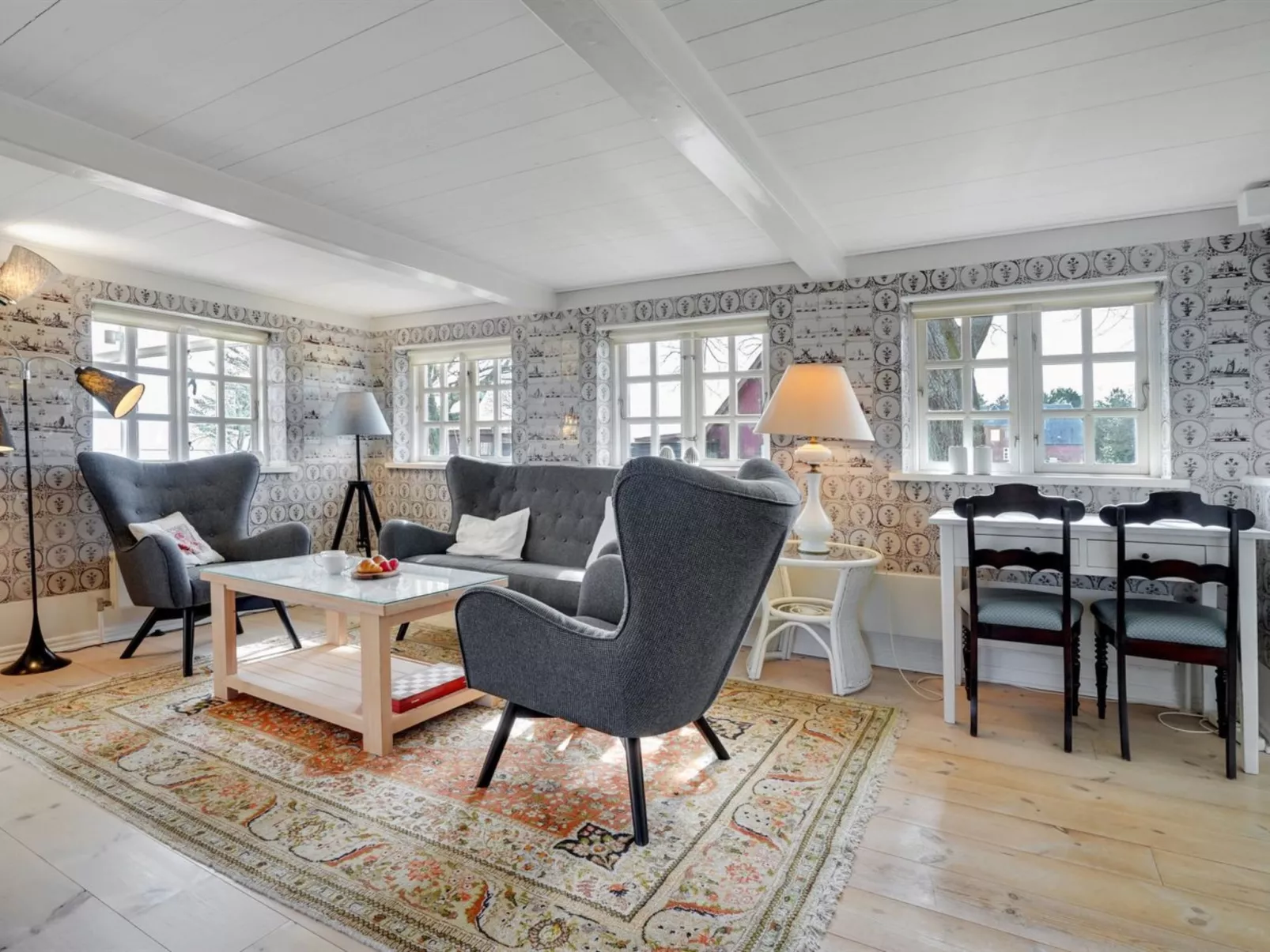 "Edelgard" - 4.5km from the sea-Binnen