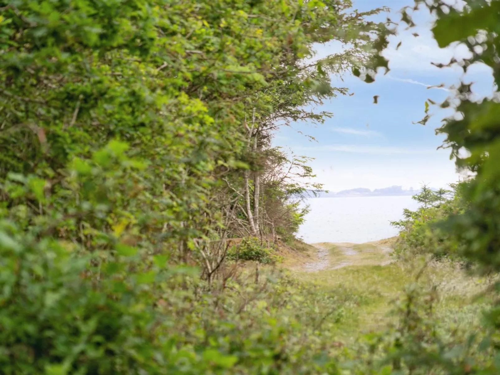 "Akke" - 150m to the fjord-Buiten