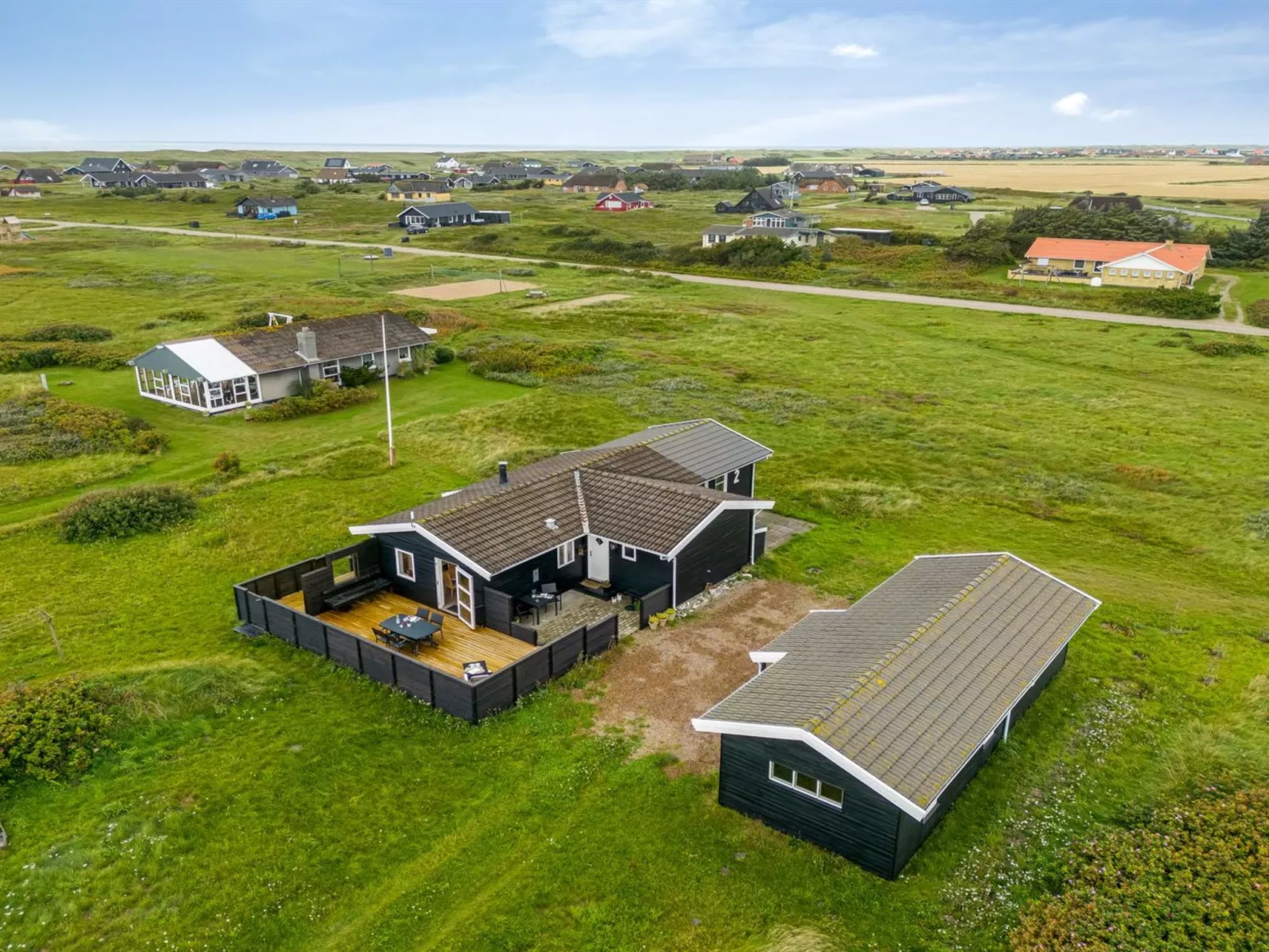 "Viveka" - 500m from the sea-Buiten