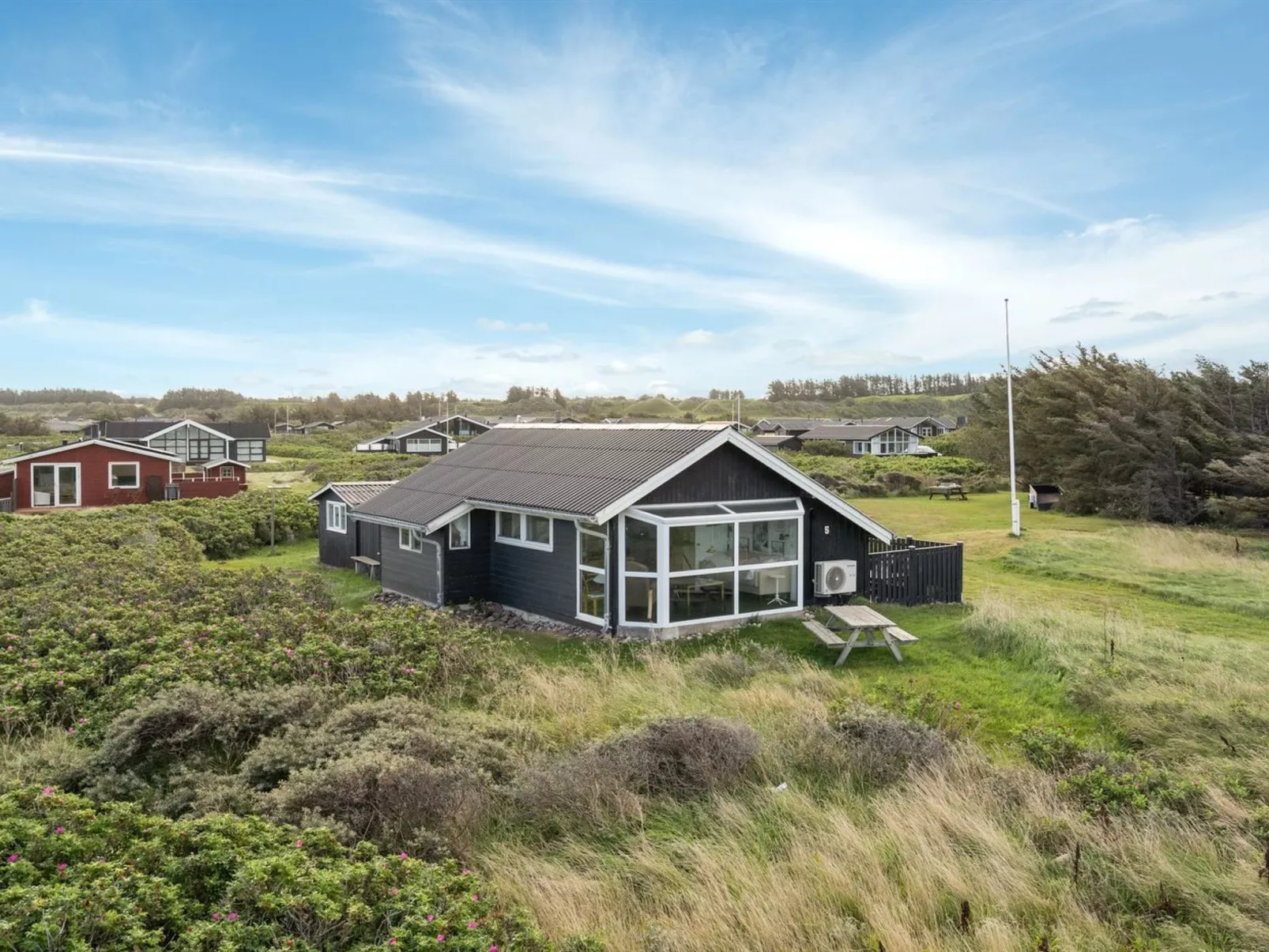 "Miroslava" - 140m from the sea-Buiten