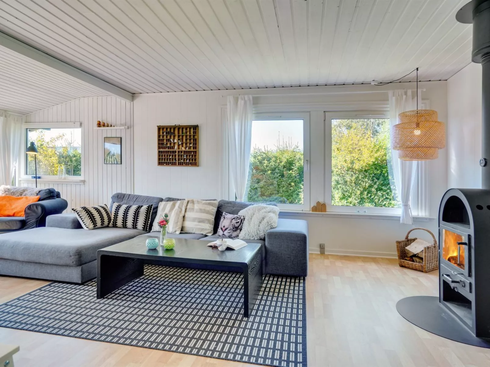 "Savina" -  from the sea-Binnen