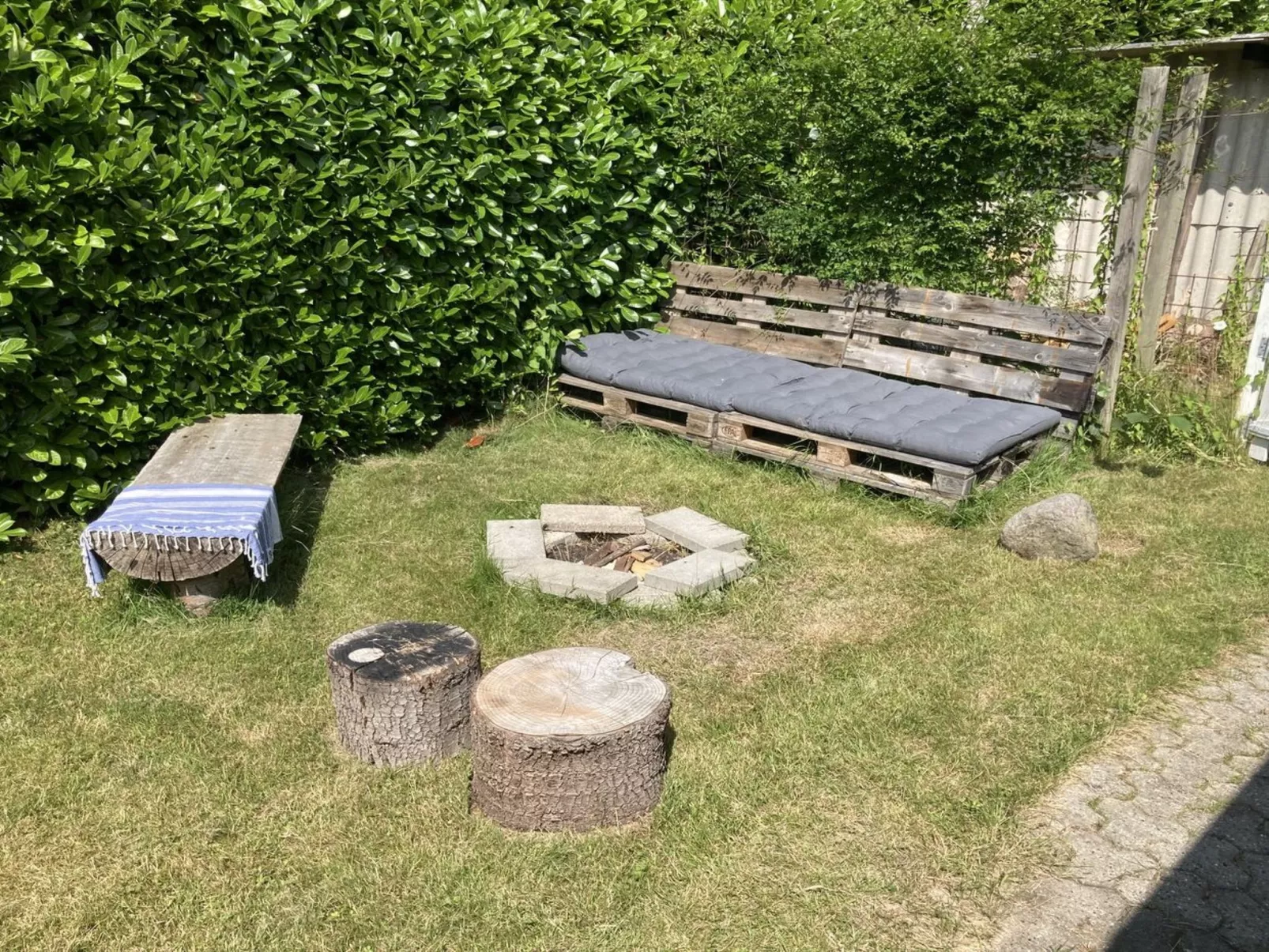 "Aksa" - 400m from the sea-Buiten