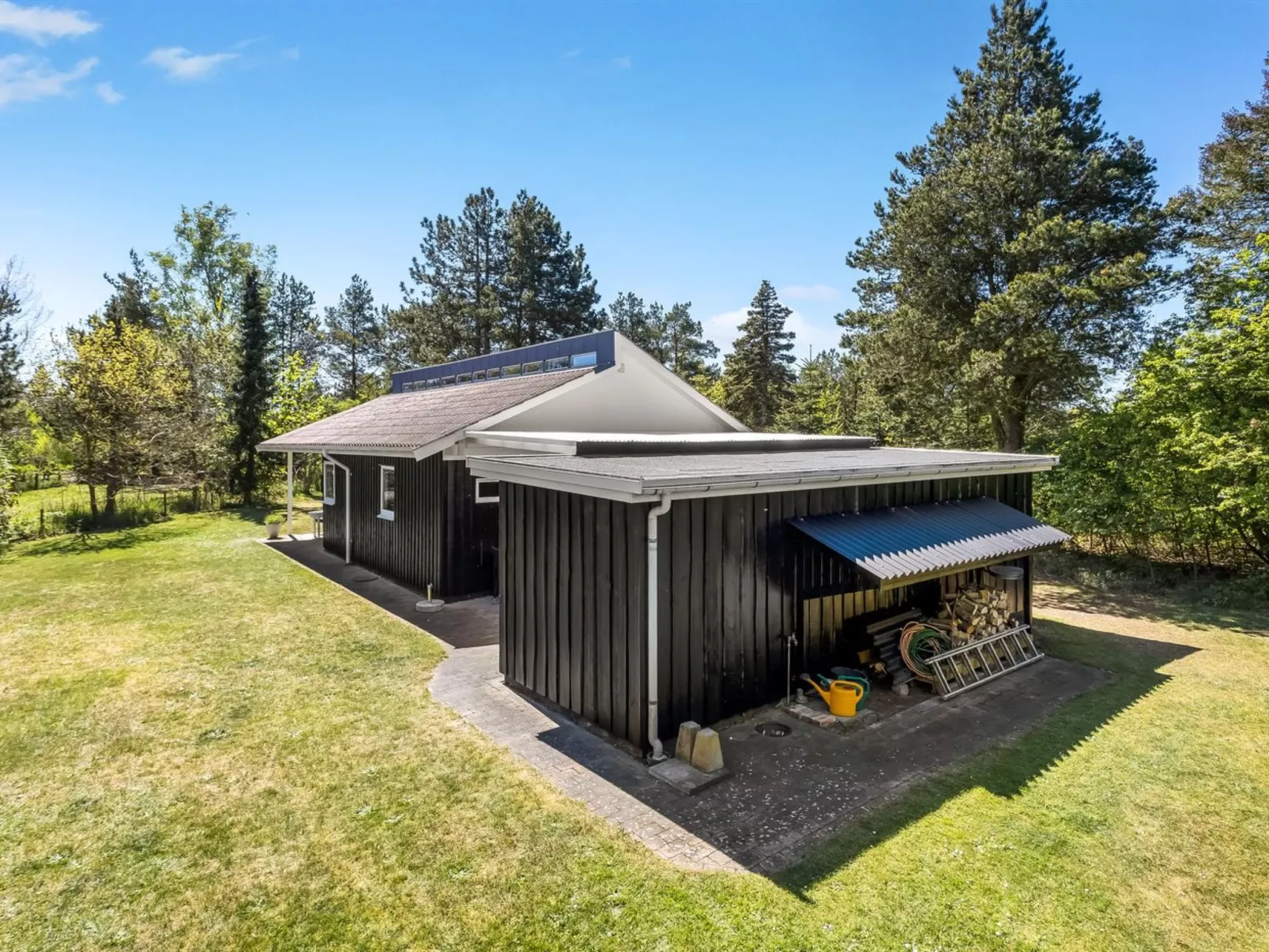 "Rustam" - 600m from the sea-Buiten