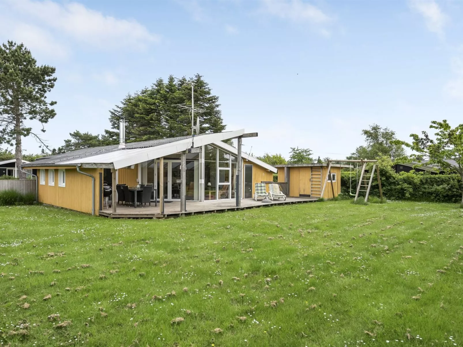 "Virpi" - 400m from the sea-Buiten