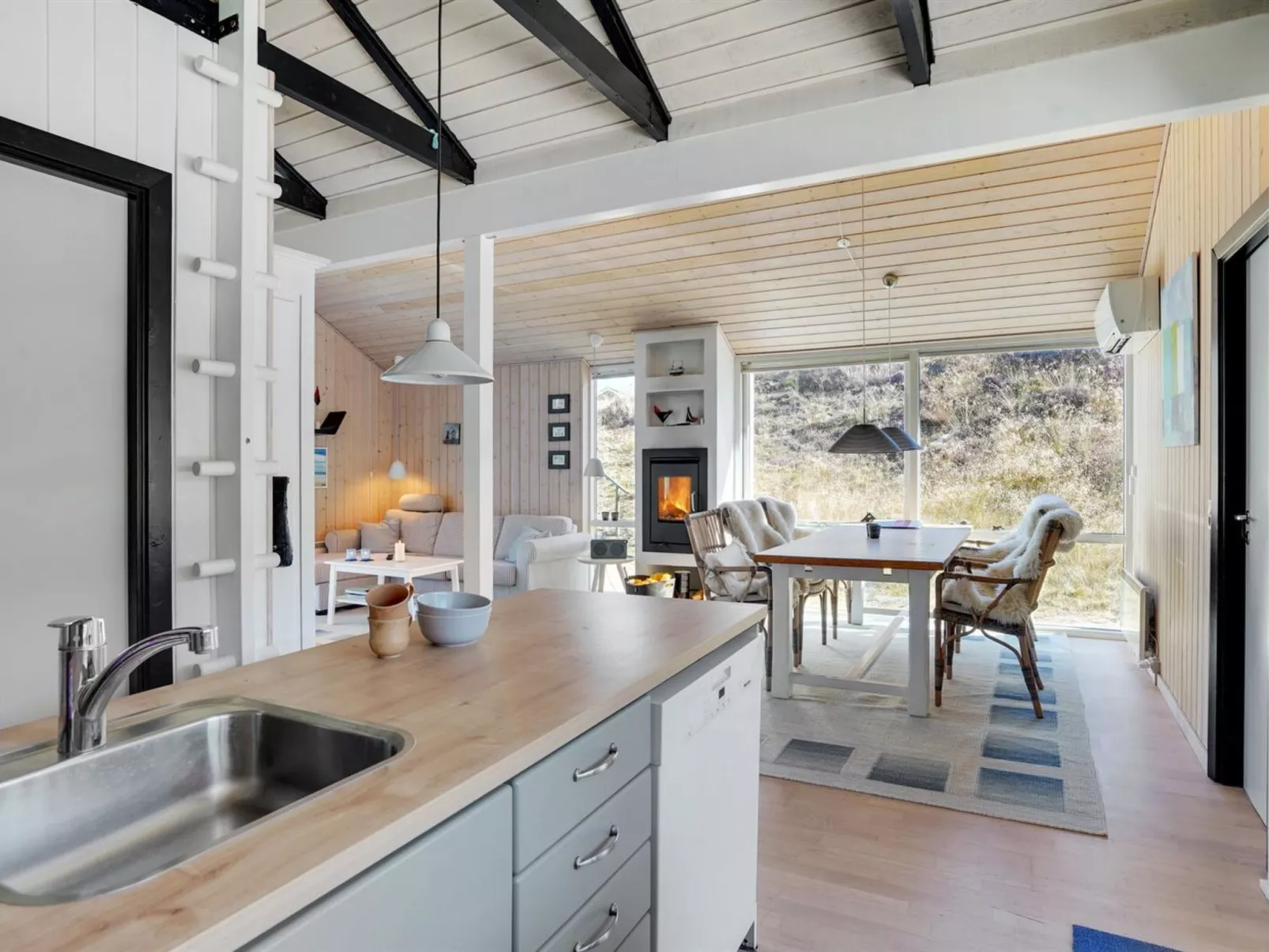 "Aivi" - 700m from the sea-Binnen