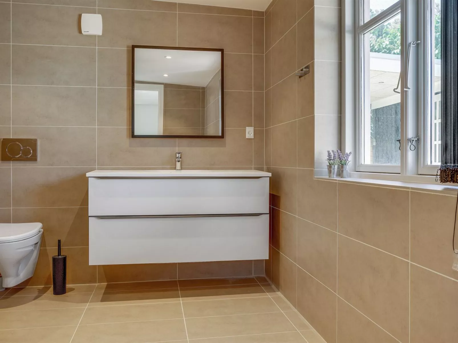 "Elnara" - 900m from the sea-Binnen