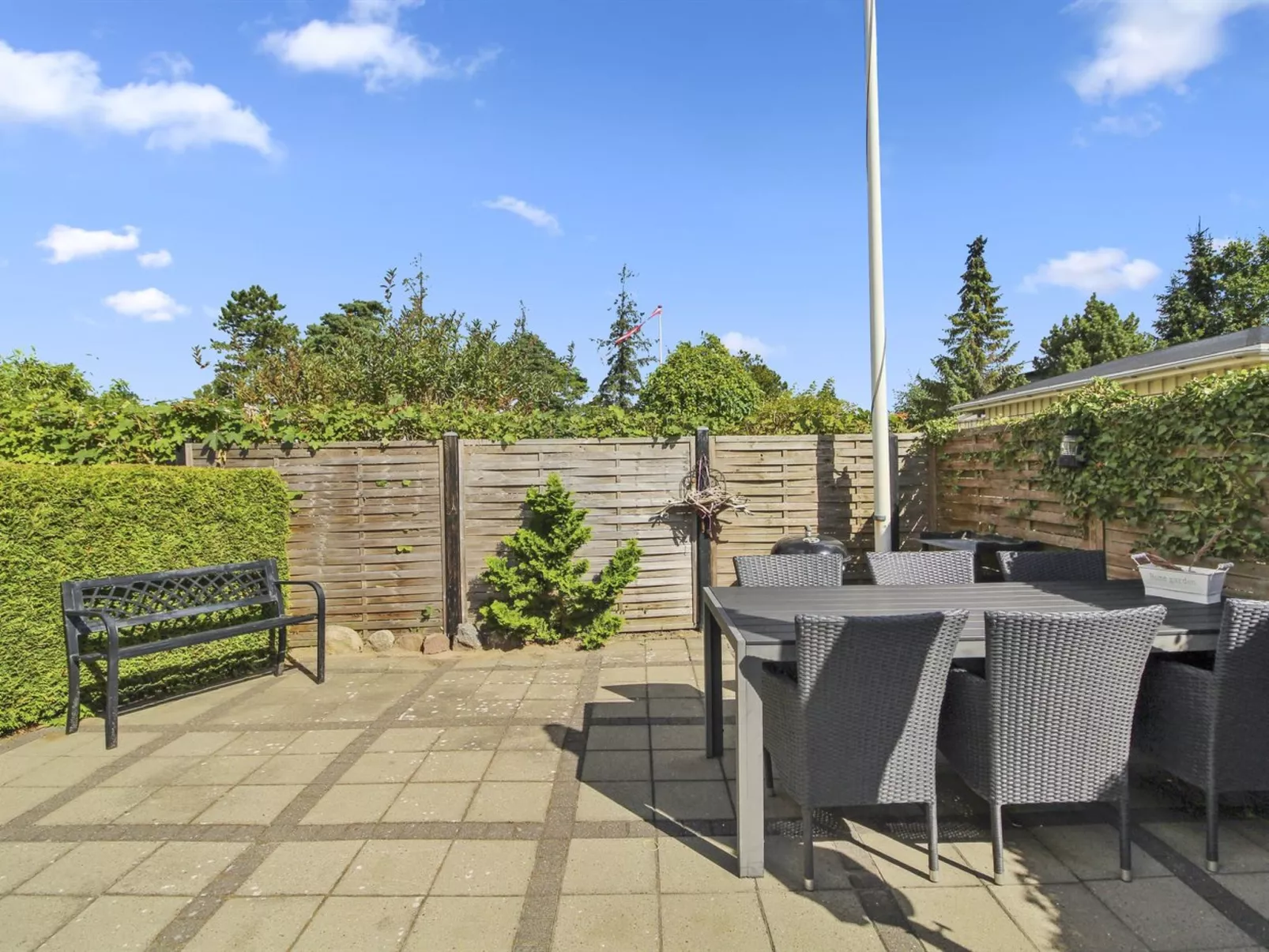 "Emmik" - 150m from the sea-Buiten