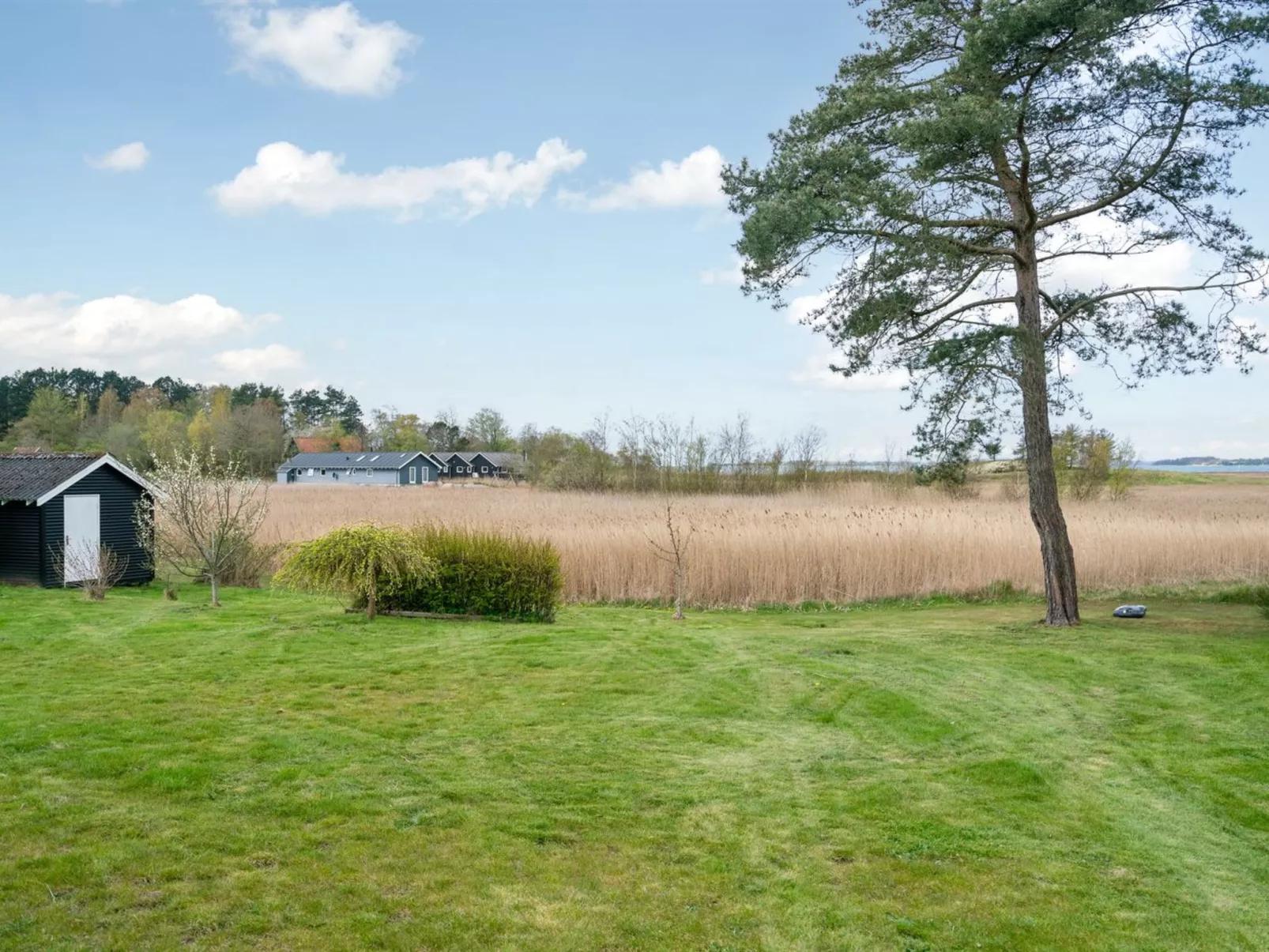 "Antti" - 350m from the sea-Buiten