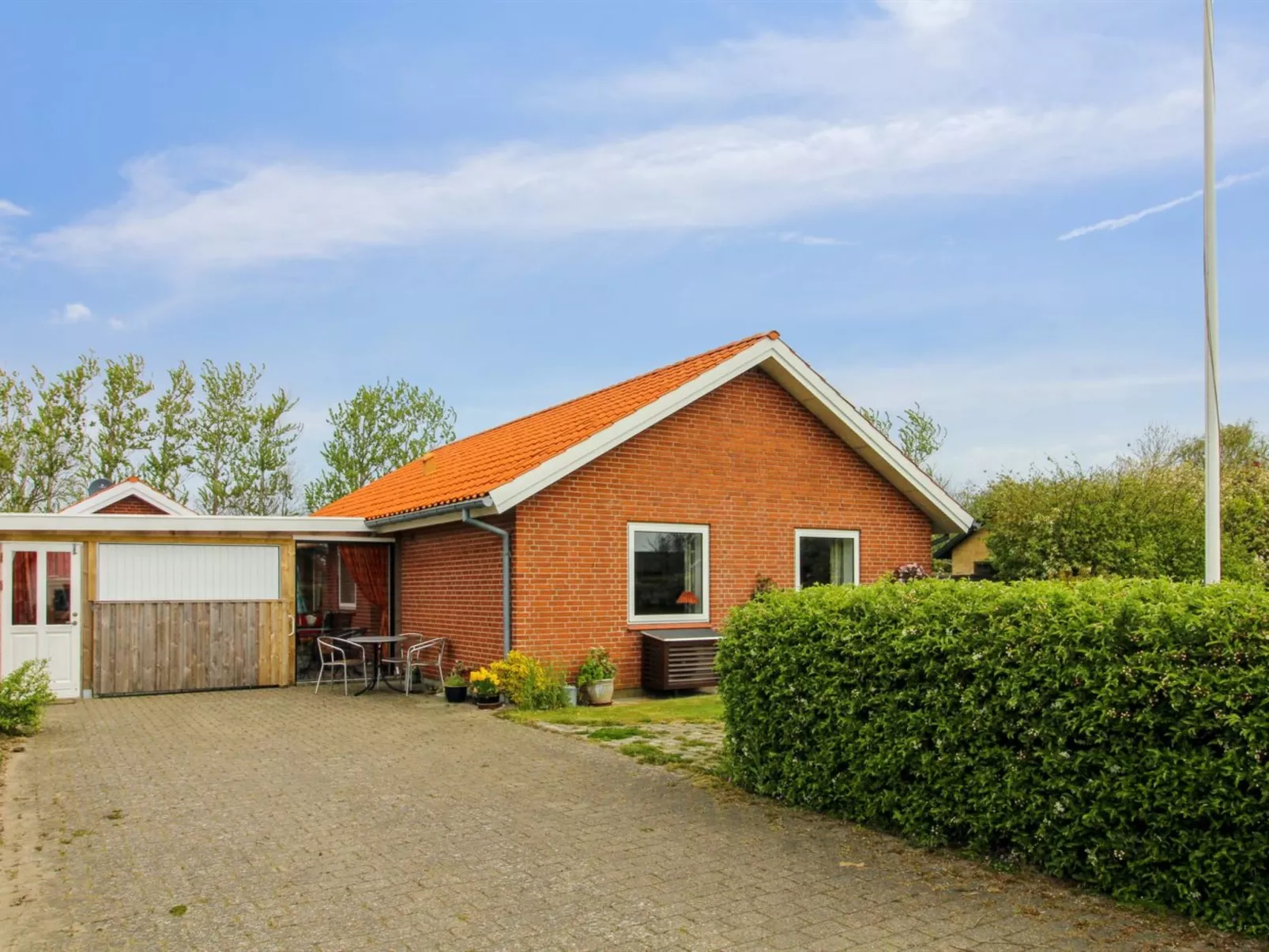 &quot;Fiola&quot; - 20km from the sea-Buiten