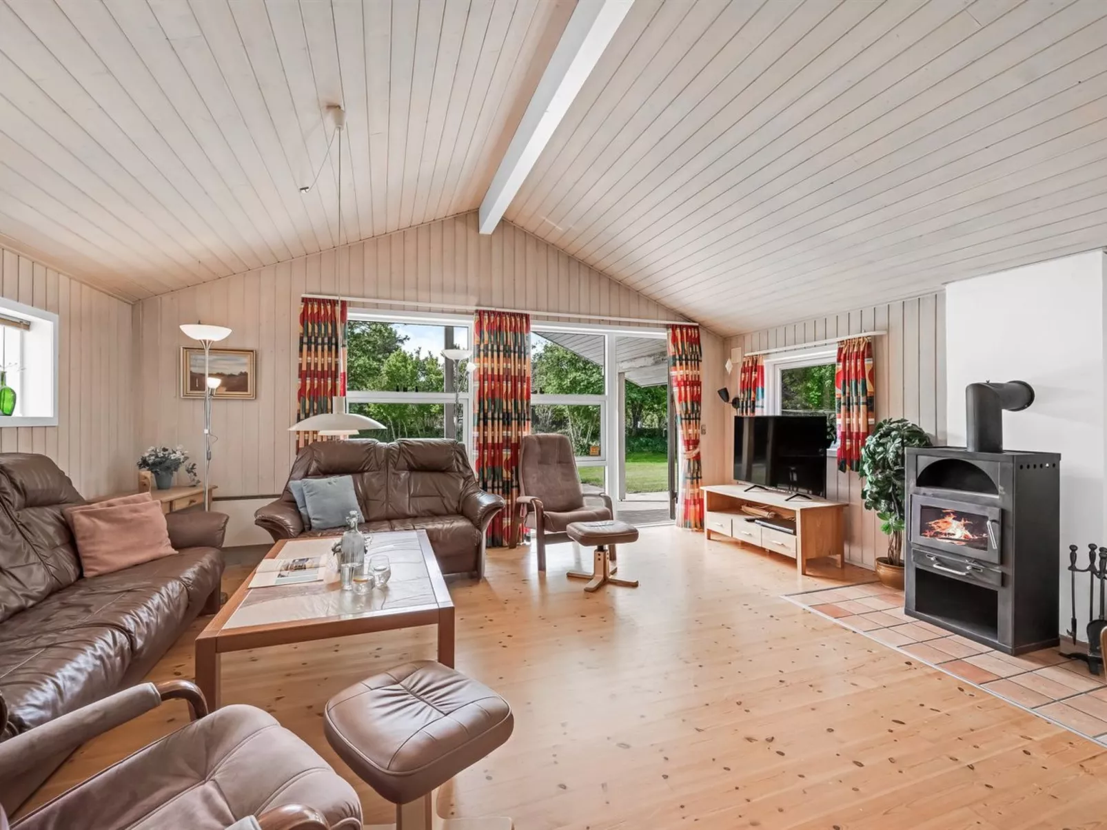 "Salla" - 1.2km from the sea-Binnen