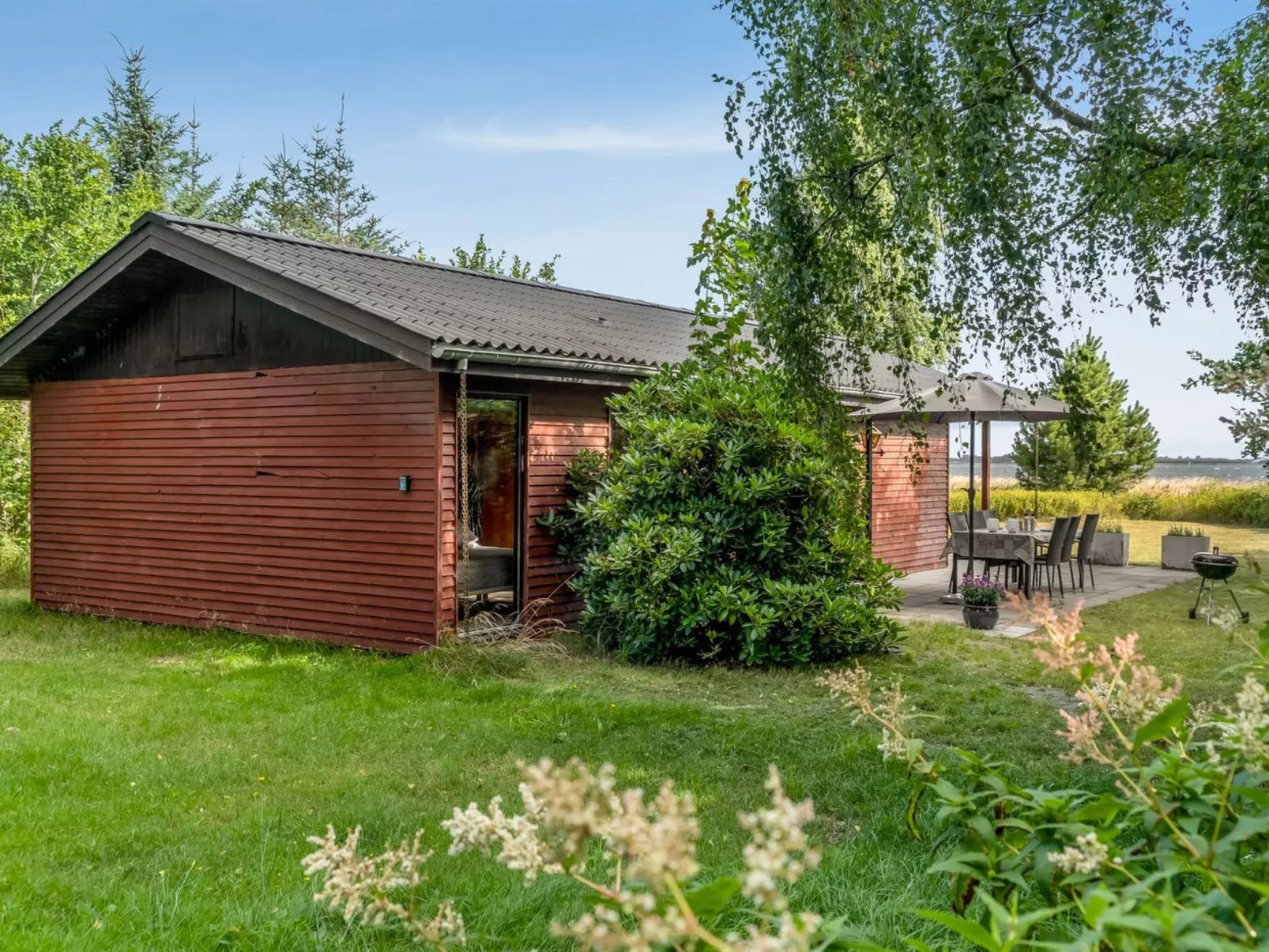 "Tayana" - 75m to the fjord-Buiten