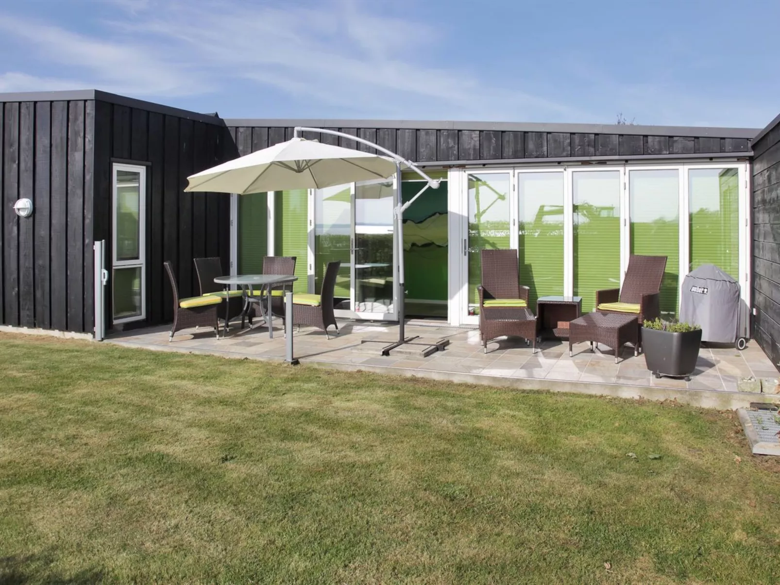 "Amia" - 20m from the sea-Buiten