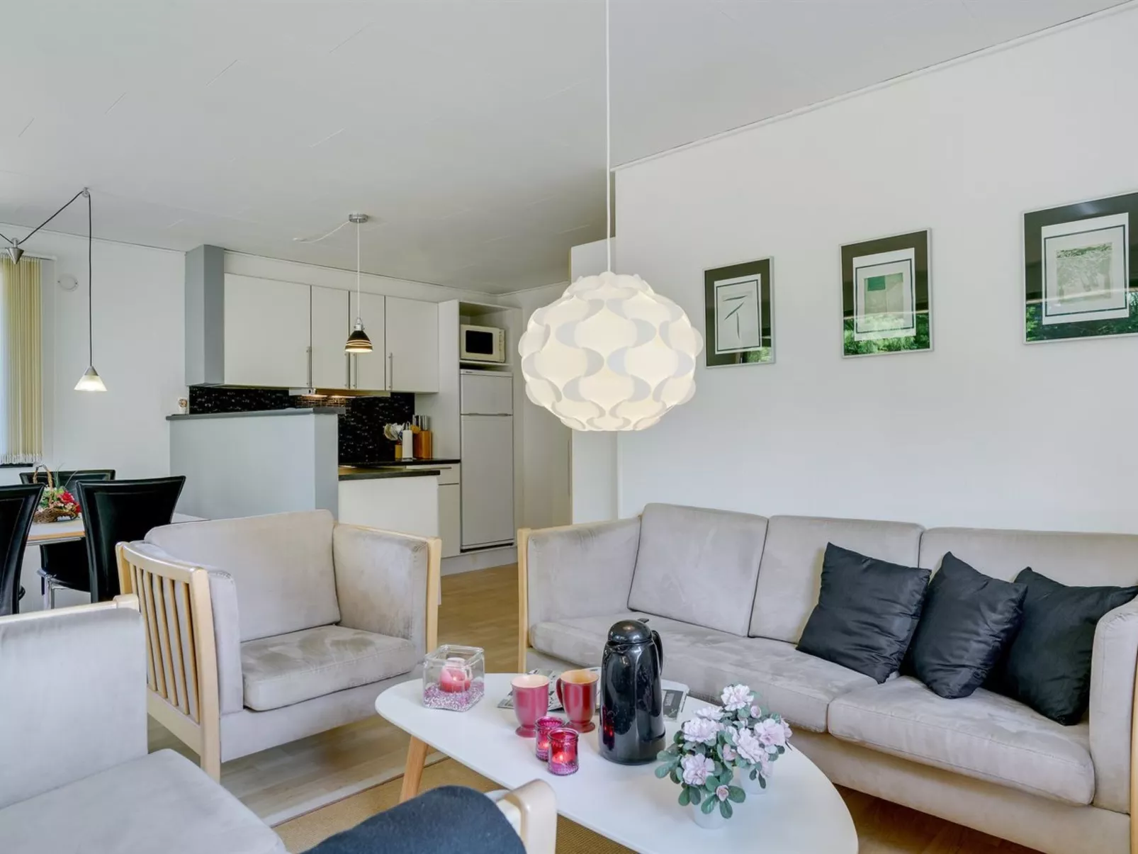 "Filippa" - 900m from the sea-Binnen