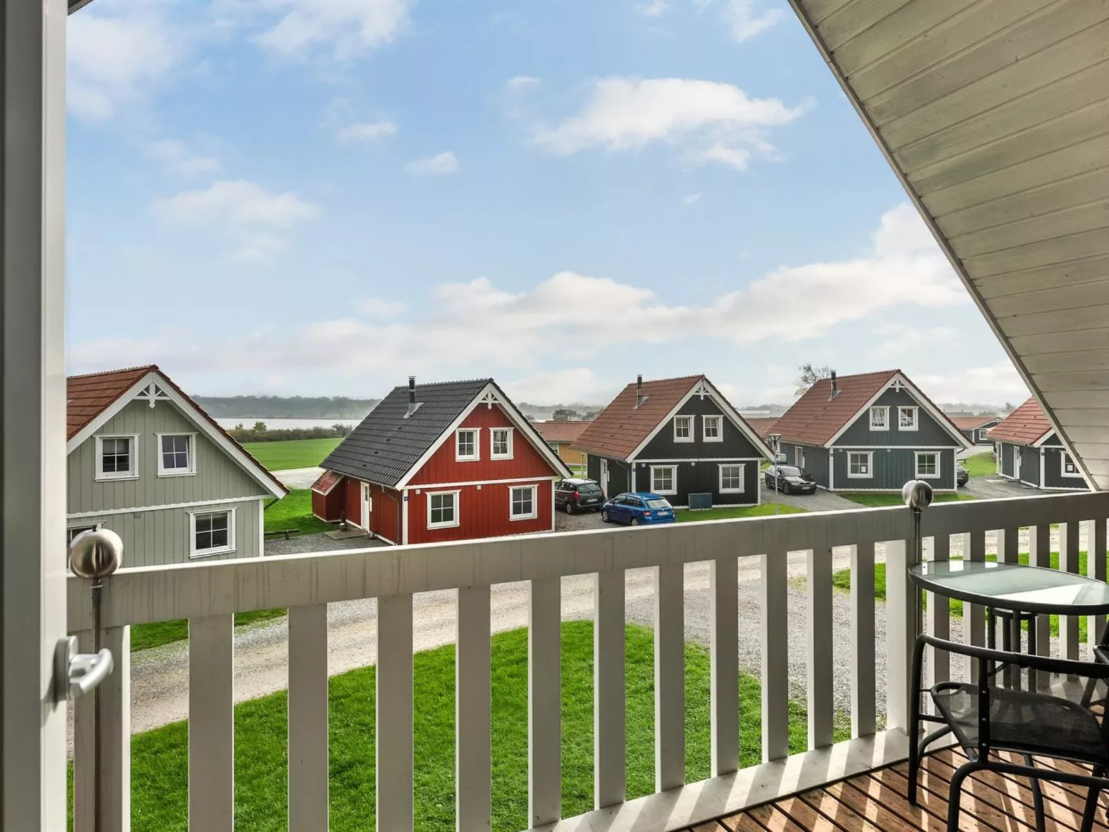 "Babette" - 75m to the fjord-Buiten