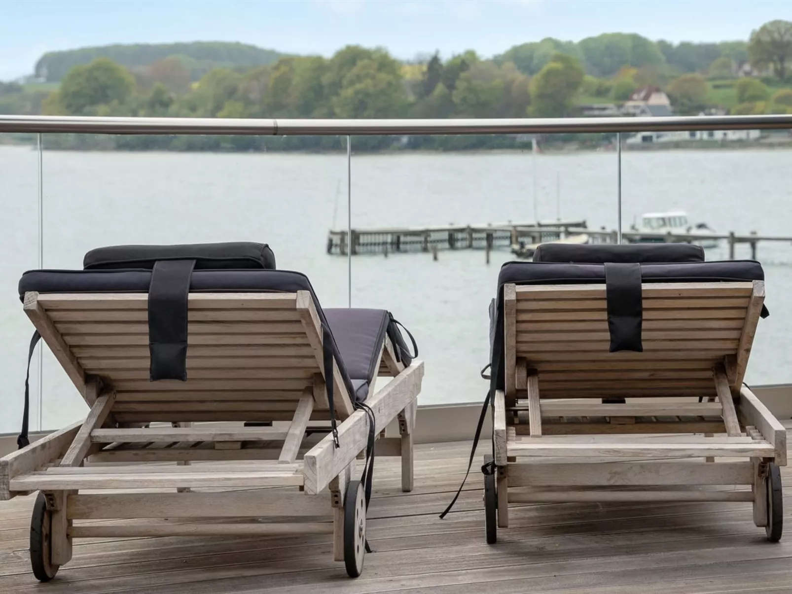 "Florinda" - 10m from the sea-Buiten