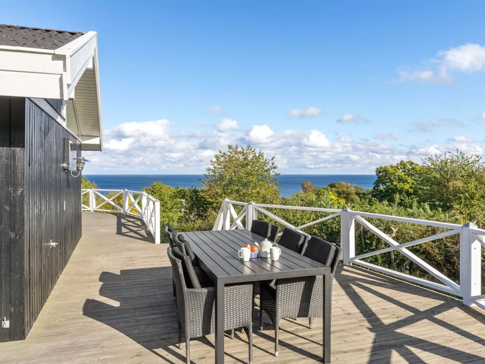 "Tjelle" - 300m from the sea-Buiten