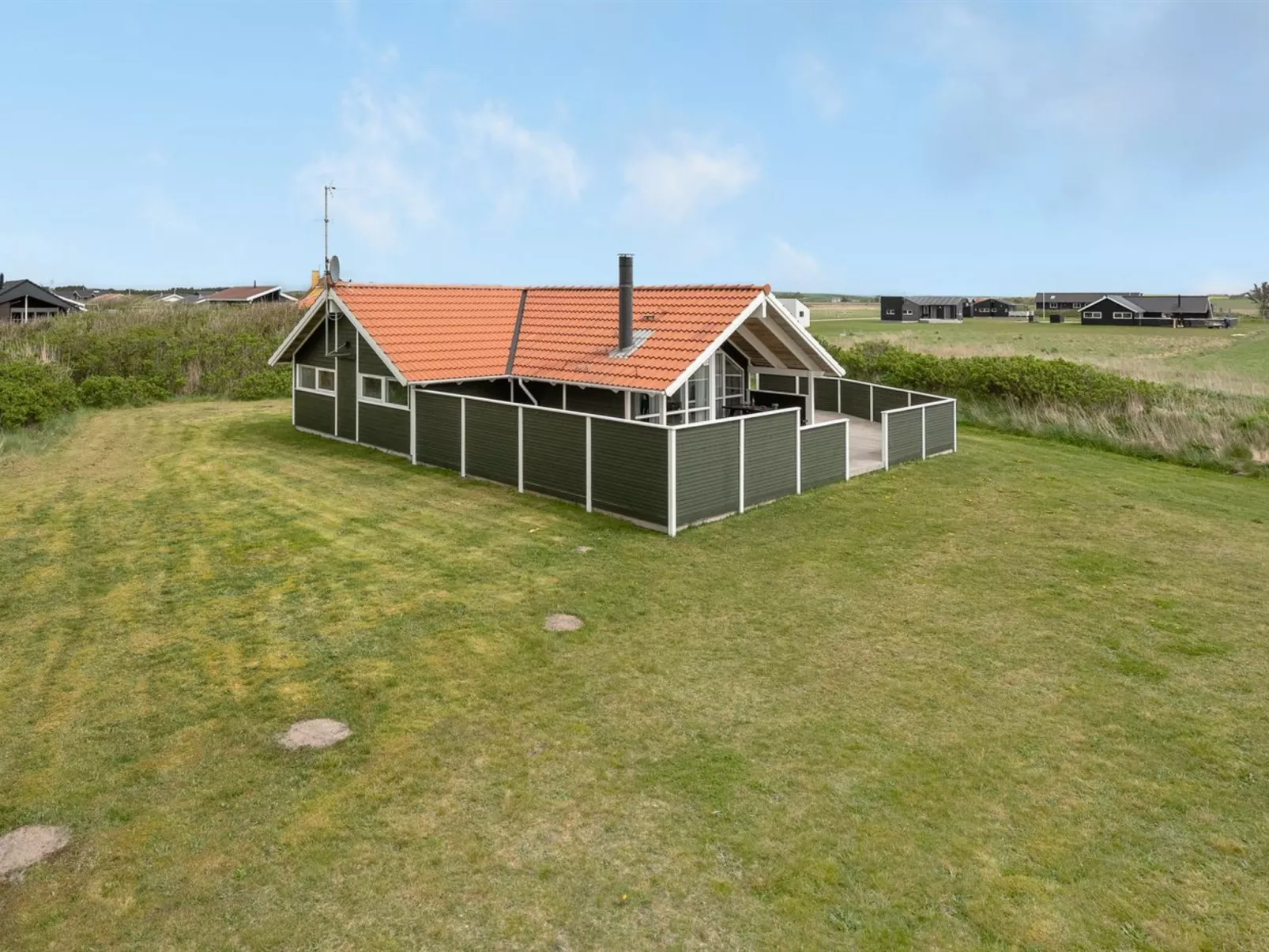 "Valea" - 300m to the fjord-Buiten