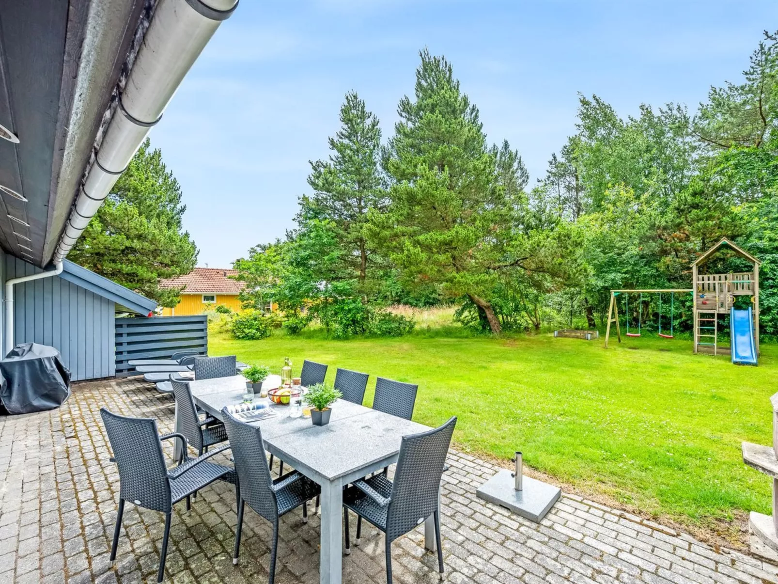 "Gunvald" - 2km to the fjord-Buiten