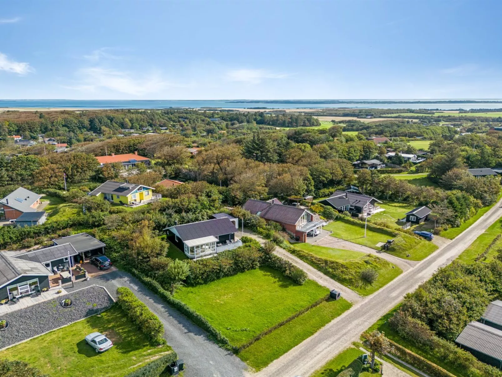 "Brenda" - 300m to the fjord-Buiten