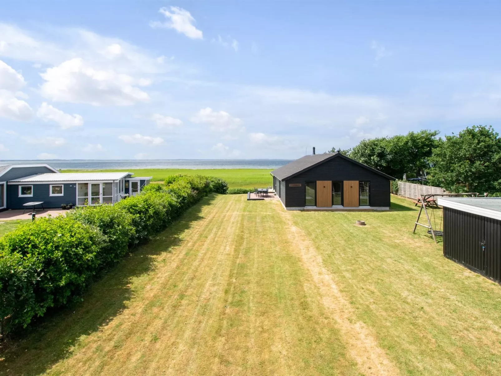 "Aslag" - 150m to the fjord-Buiten