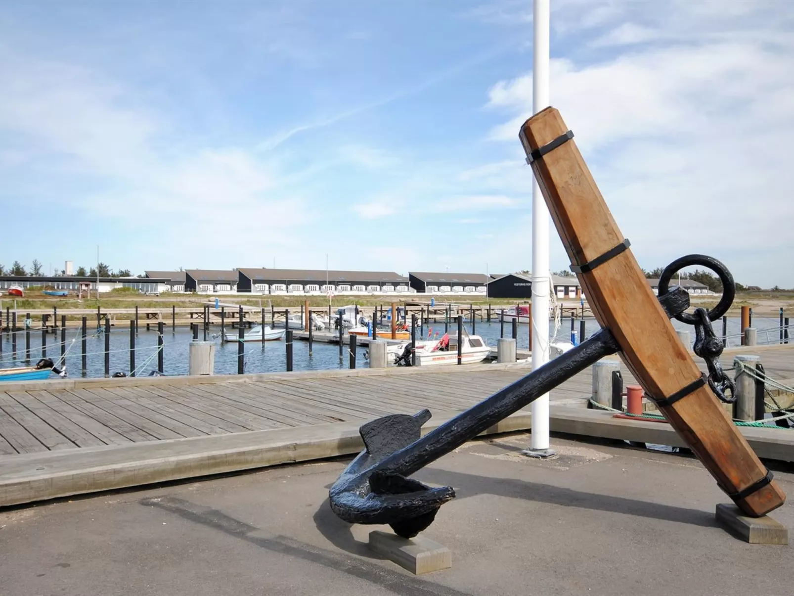 "Tofan" - 100m to the fjord-Buiten