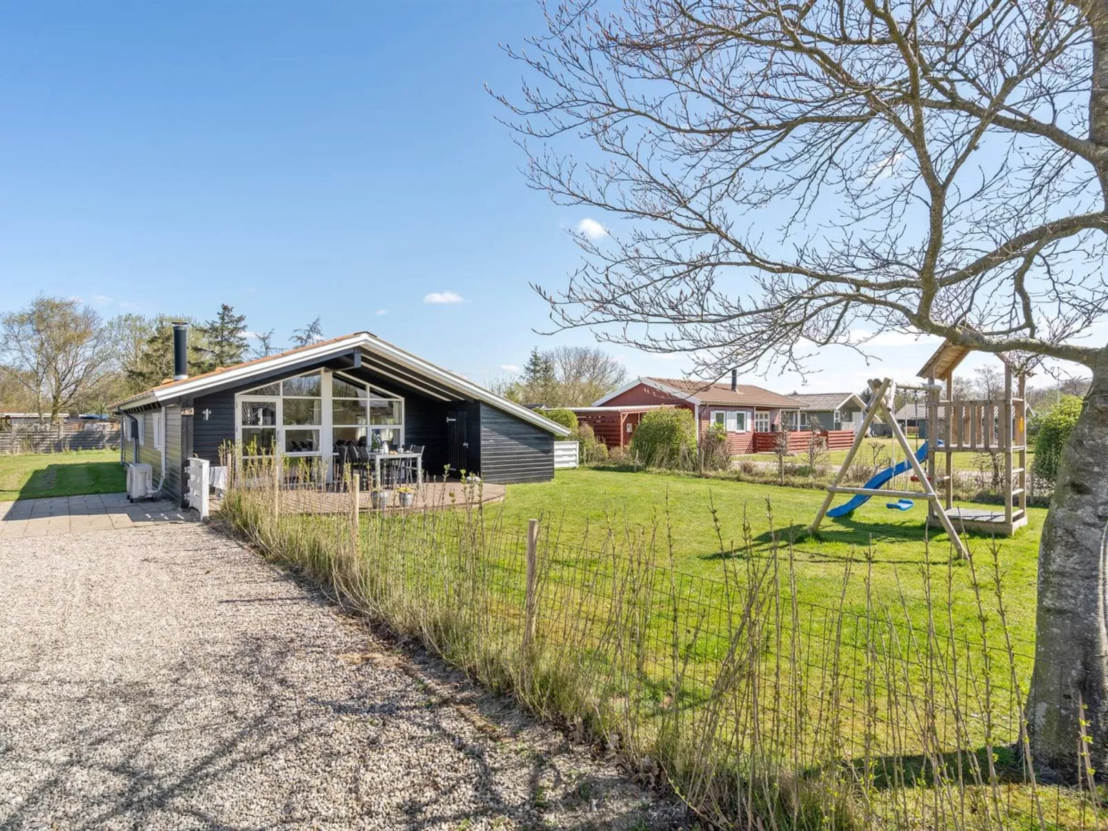 "Miikka" - 800m to the fjord-Buiten