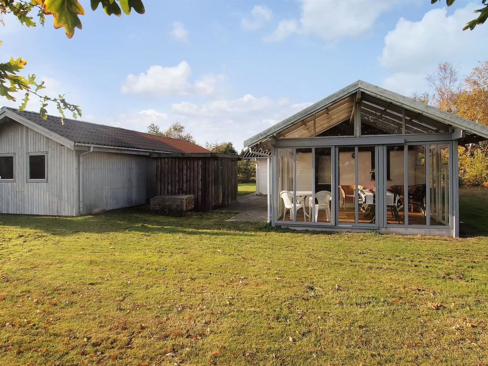 "Raika" - 450m to the fjord-Buiten