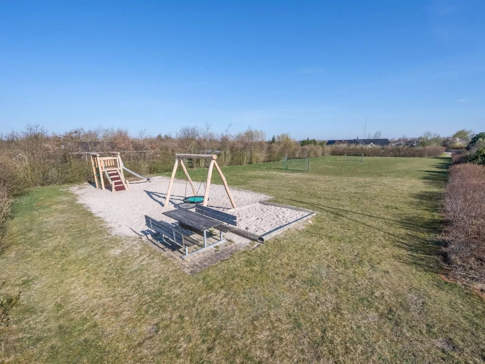 "Ellis" - 700m to the fjord-Buiten