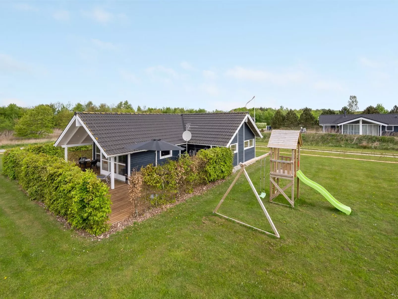 "Binna" - 1.2km to the fjord-Buiten