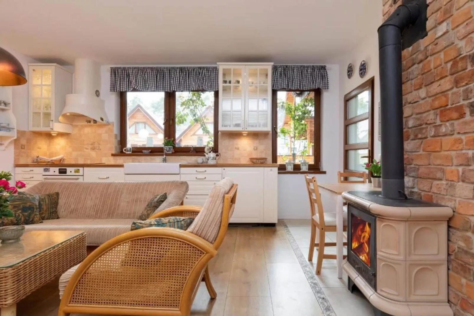 Apartament dla 8 osób Pobierowo-Eetkamer