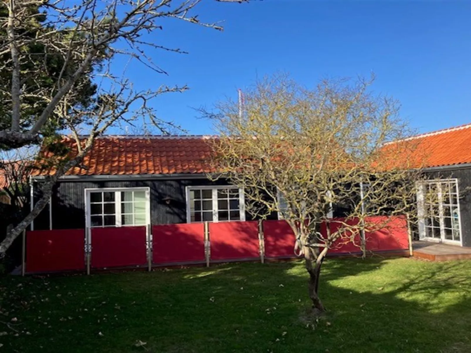 "Skrollan" - 100m from the sea-Buiten