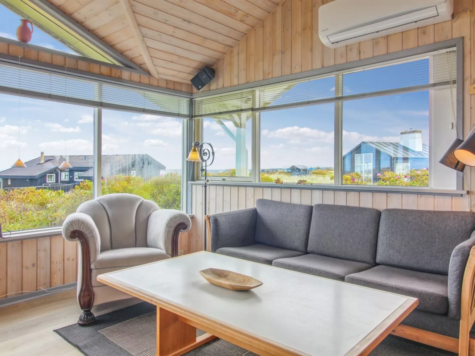 "Dorit" - 100m from the sea-Binnen