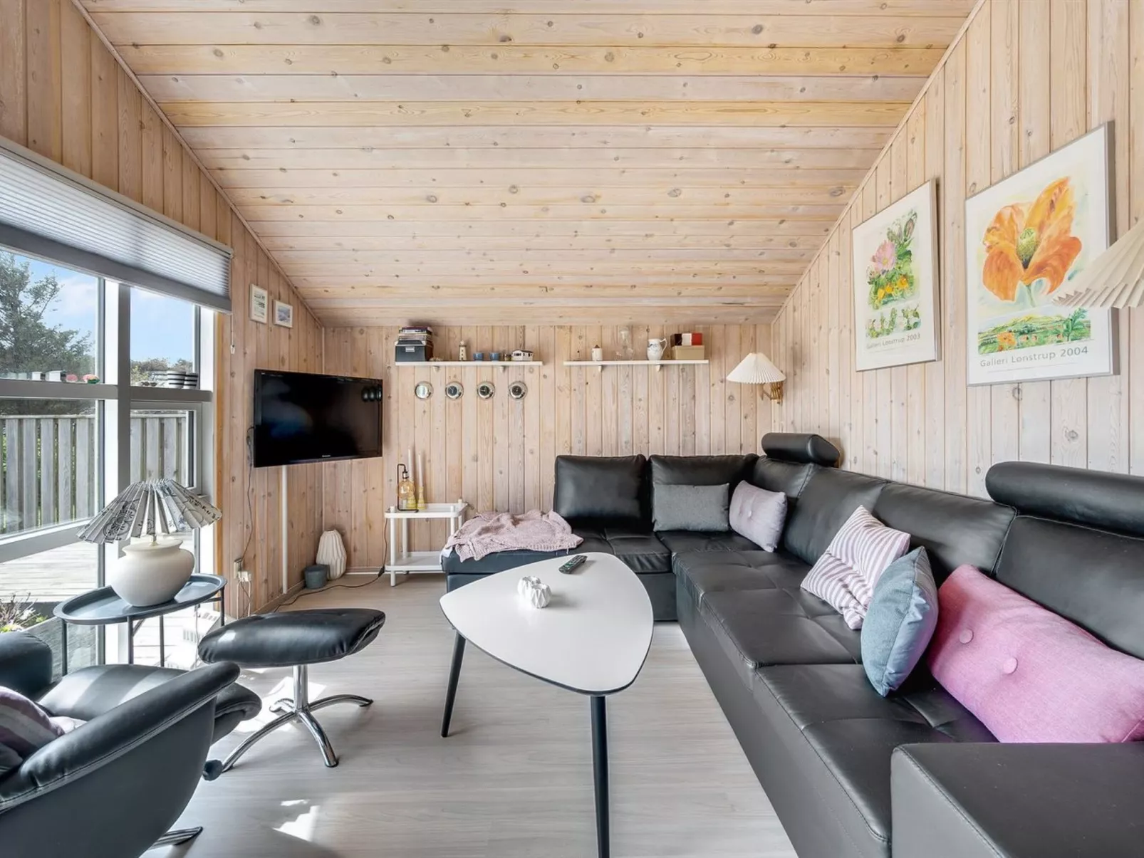 "Birger" - 500m from the sea-Binnen