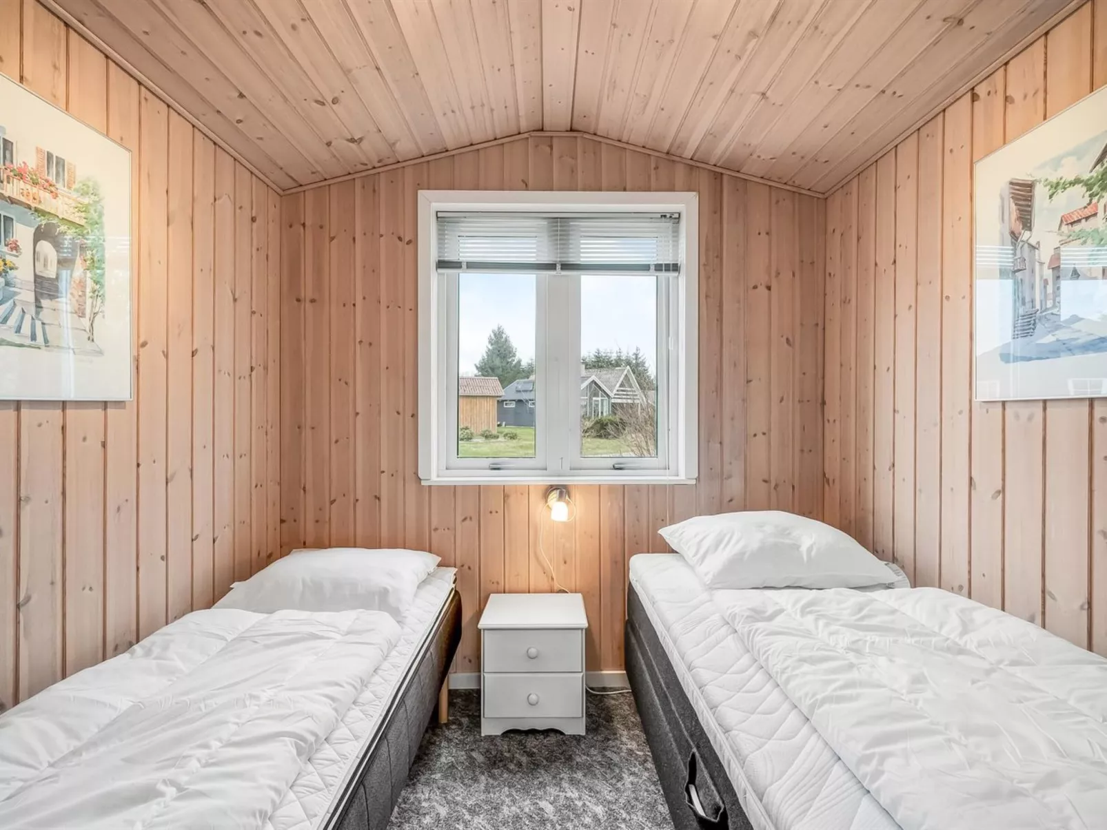 "Bosi" - 100m to the fjord-Binnen