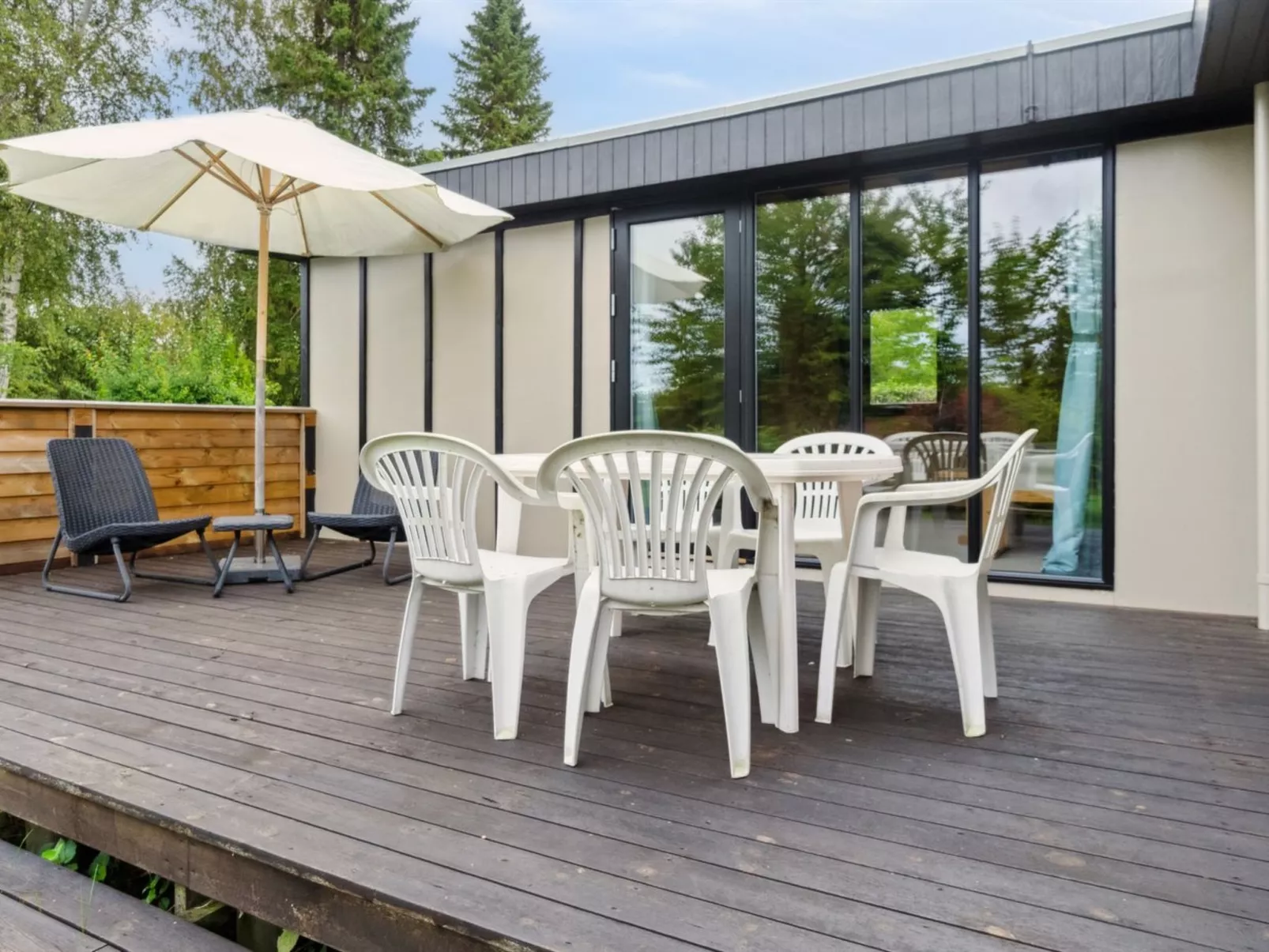 "Morten" - 120m from the sea-Buiten