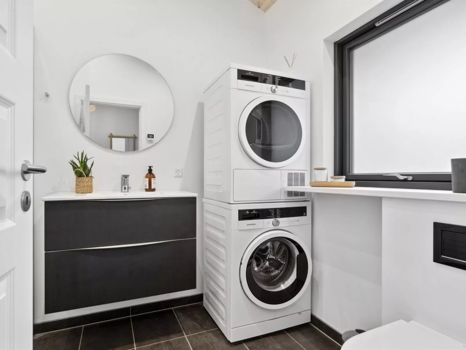 "Windelgard" - 140m from the sea-Binnen