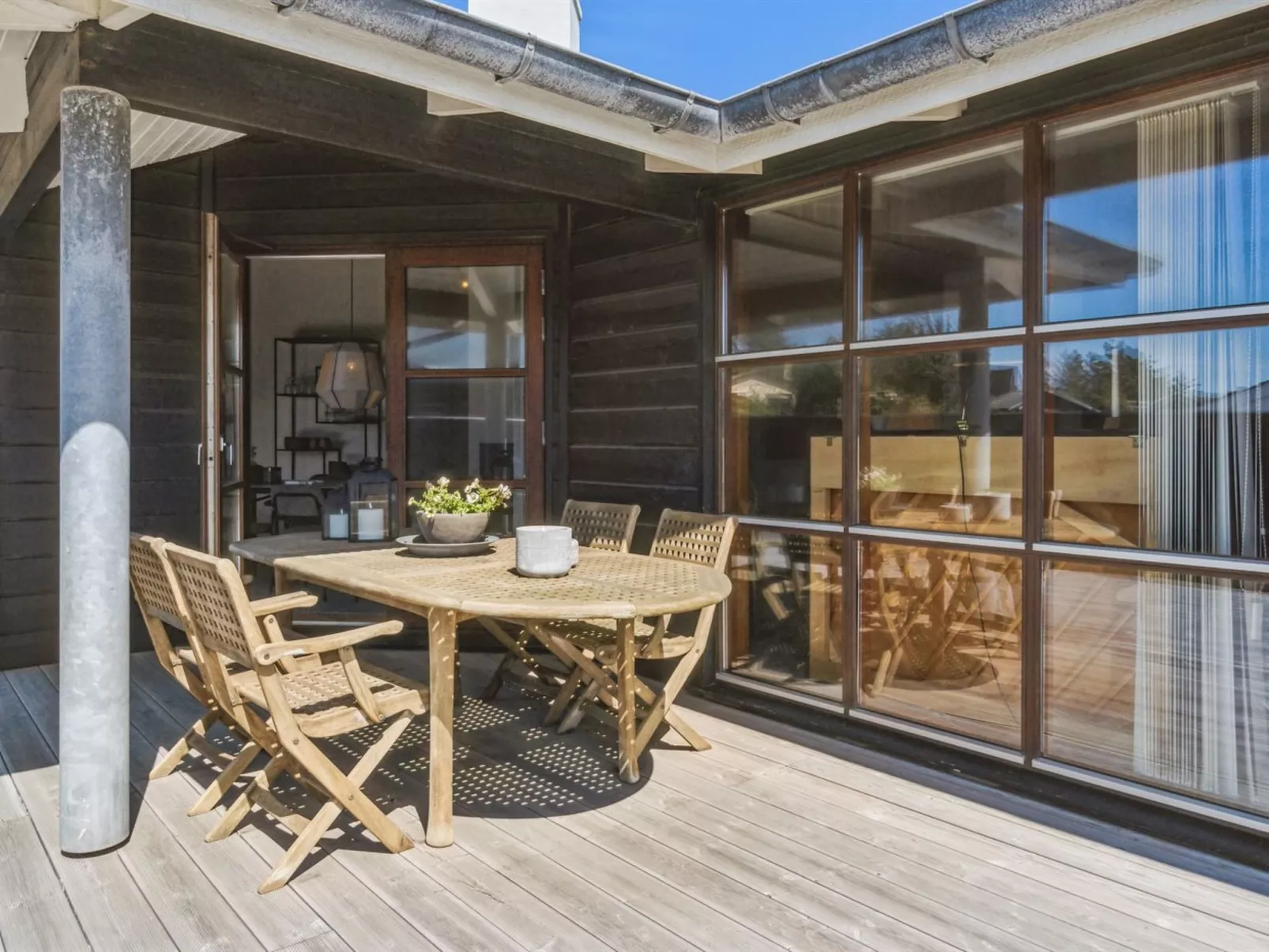 "Fridgerd" - 250m from the sea-Buiten